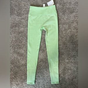 Fabletics ribbed high waisted lime green leggings. Size small.
